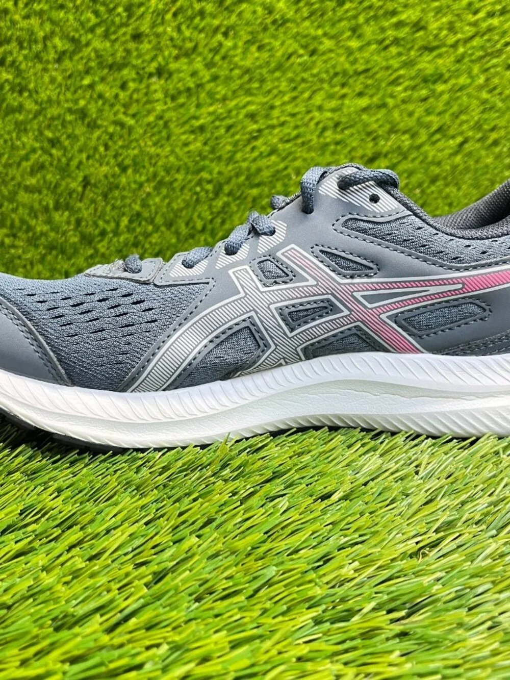 Asics Gel-Contend 8 Womens Size 8 Gray White Athletic Running Shoes Sneakers